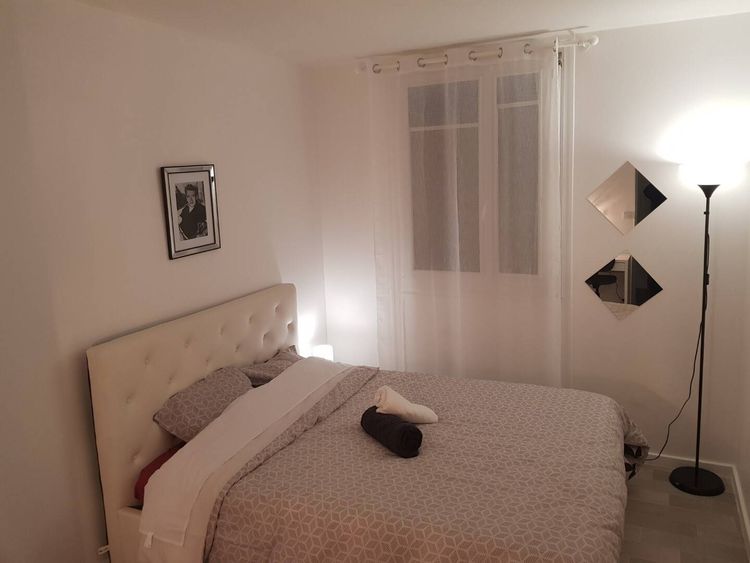 Room 2