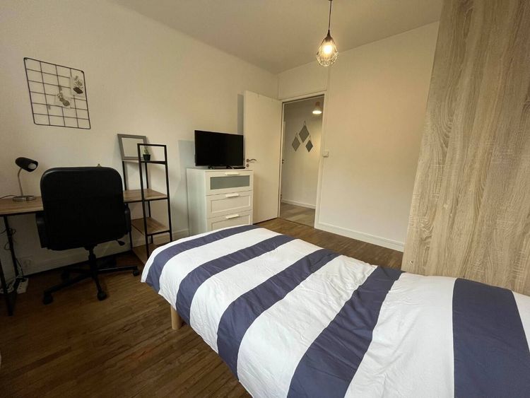 Room 1