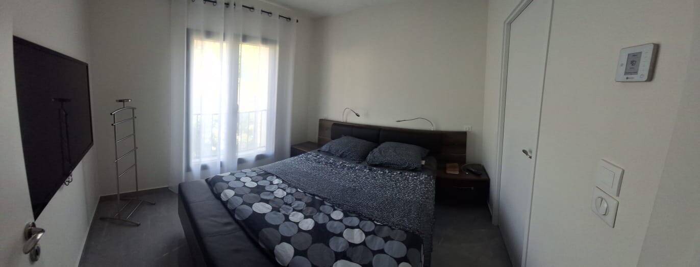 Room 1