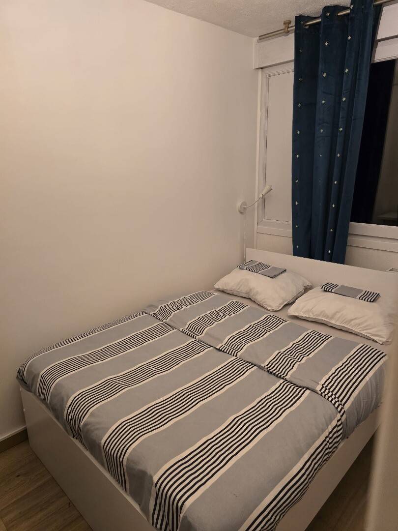 Room 4