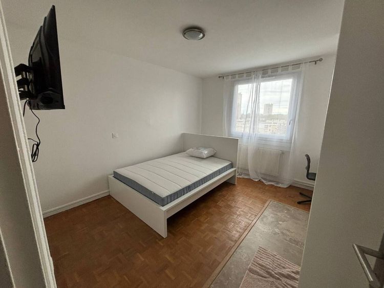 Room 4