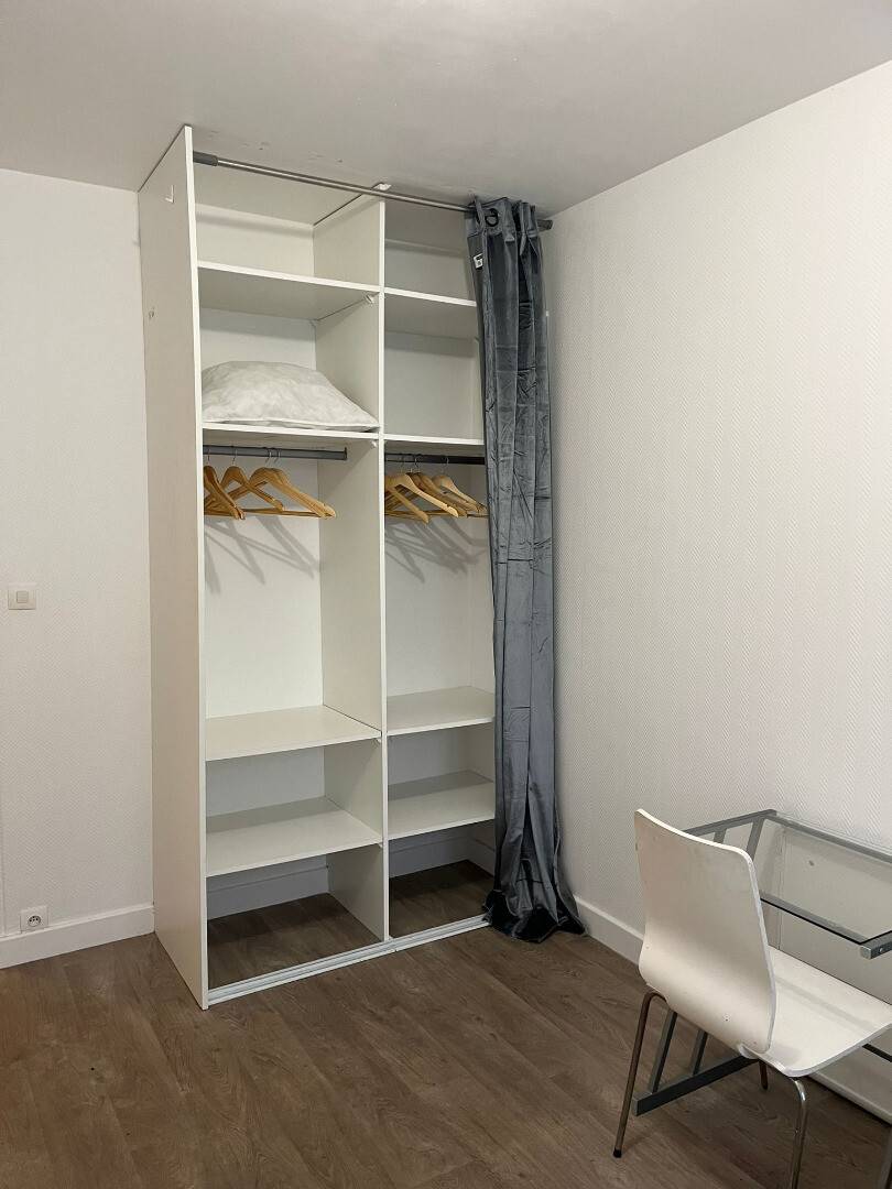 Room 3