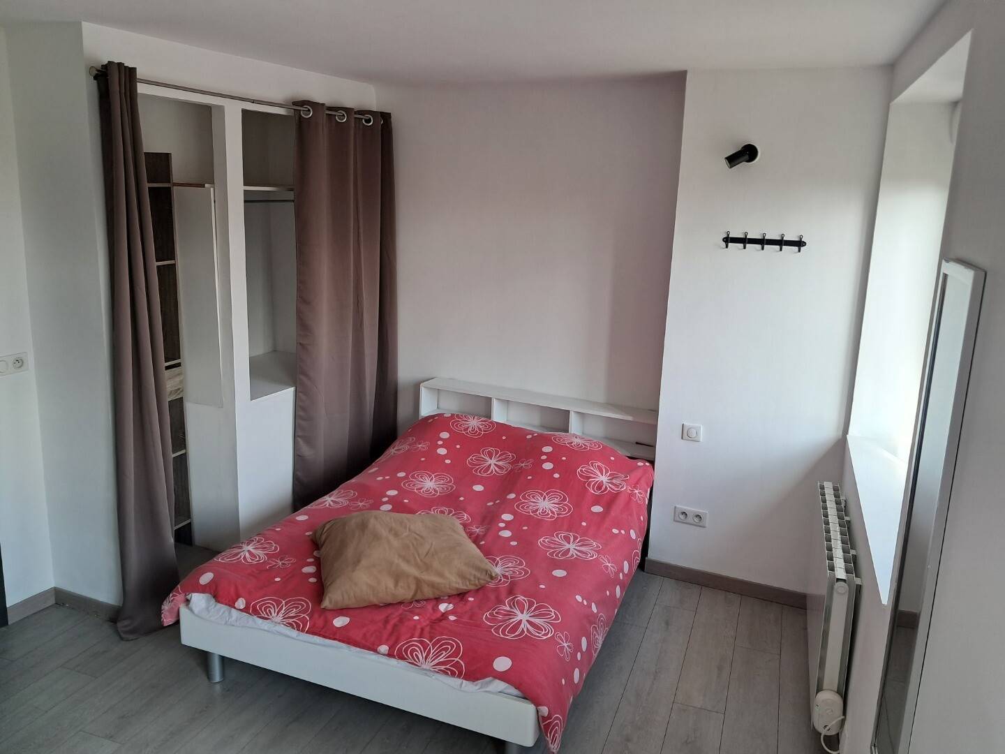 Room 1