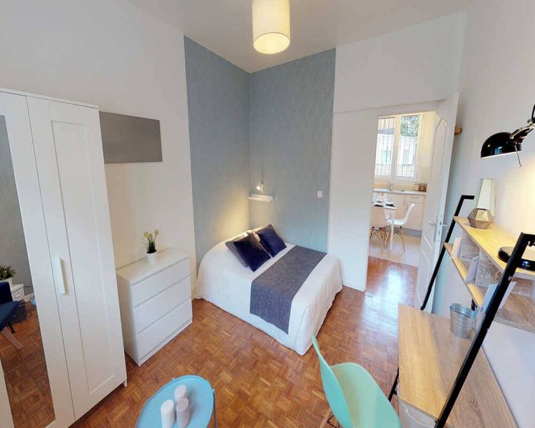 Room 4