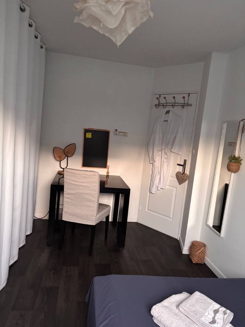 Room 1