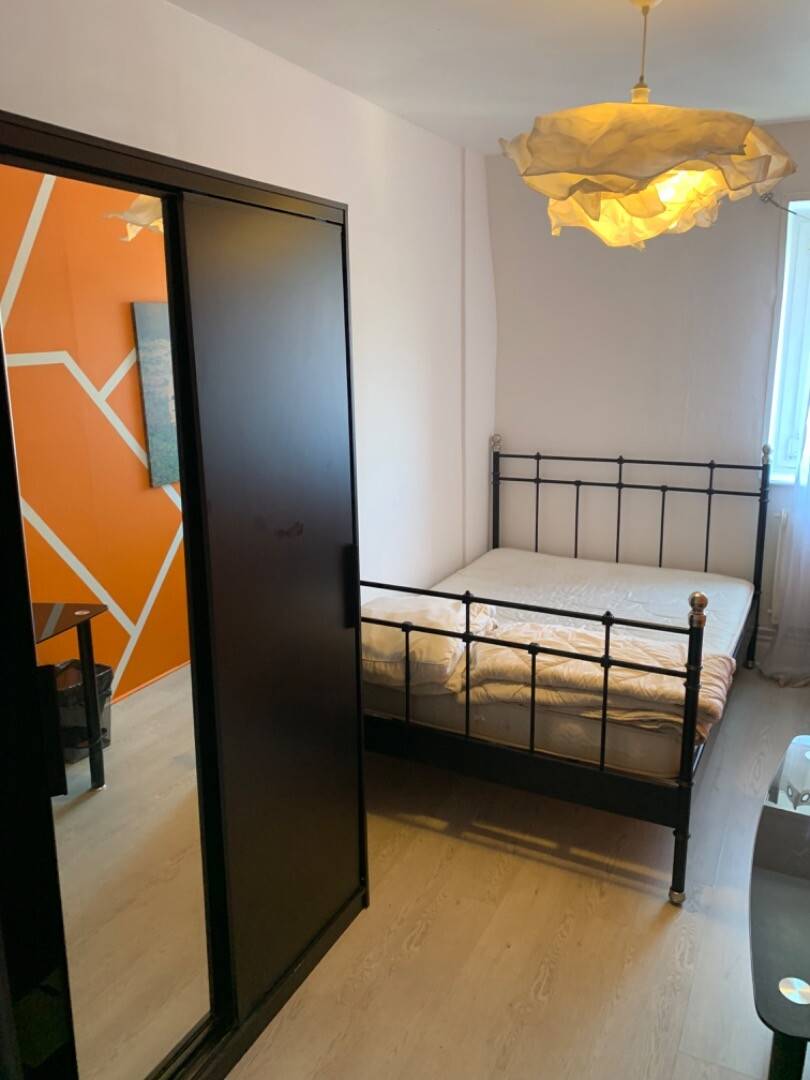 Room 1